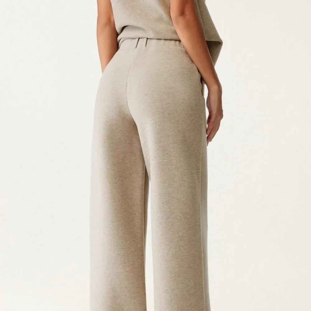 OGL High Waisted Straight Leg Pull On Pant - Black XS - Picture 10 of 13